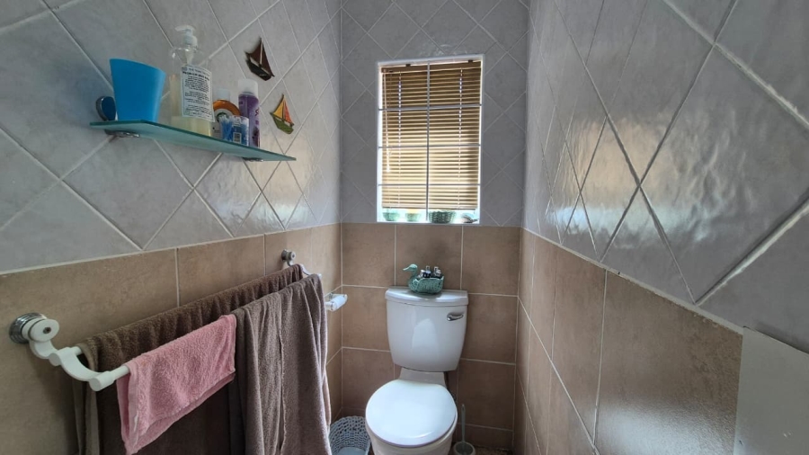 3 Bedroom Property for Sale in Country Club Western Cape